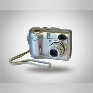 Nikon COOLPIX 5600 Compact Digital Camera - Silver